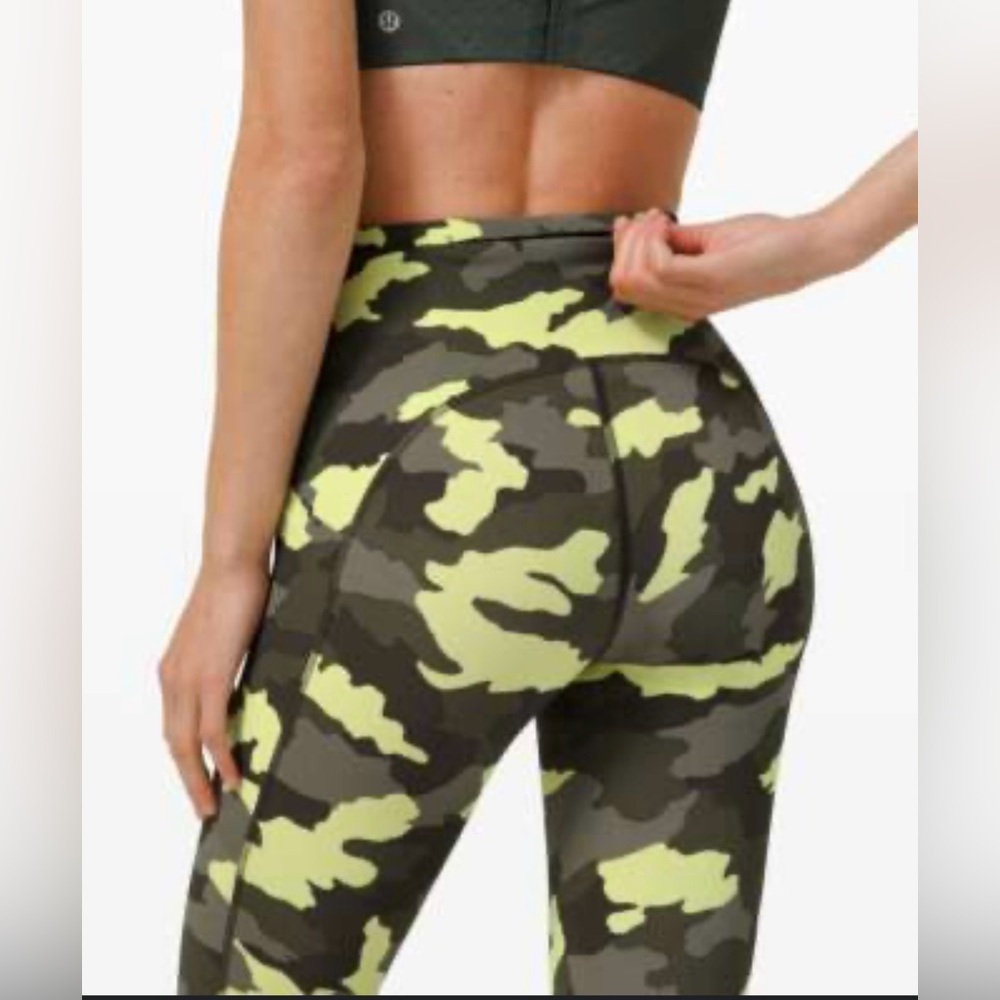 Lululemon Swiftly Speed  High-Waisted Leggings - Hertiage Camo